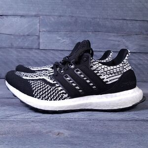 ADIDAS UltraBoost 5.0 DNA Running Shoes GS Kids 5 Womens 6 Black White Oreo